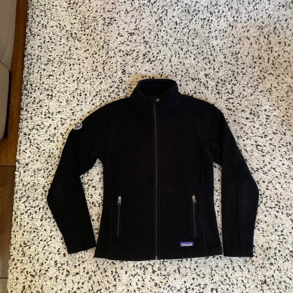 Black Patagonia fleece